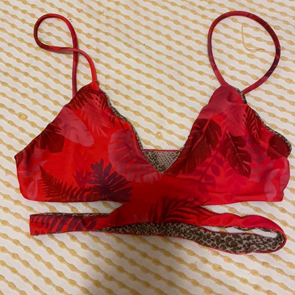Acacia top